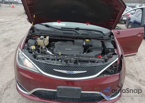 2018 Chrysler Pacifica Touring L Plus z USA, uszkodzony, nr VIN 2C4RC1EG6JR351593